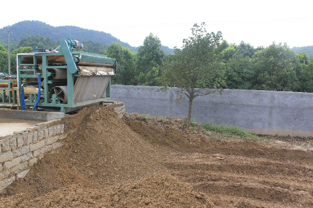 帶式泥漿脫水機的處理洗沙場泥漿方式介紹